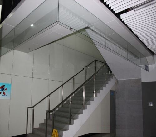 擋煙垂壁有哪幾種材質(zhì)？